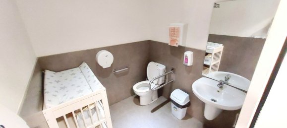 Hôtel à Fuengirola, Spain 400m² No. 77112 22