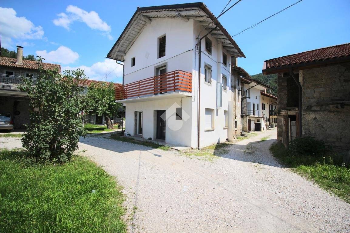 Casa de 2 dormitorios en Udine, Italy No. 274655