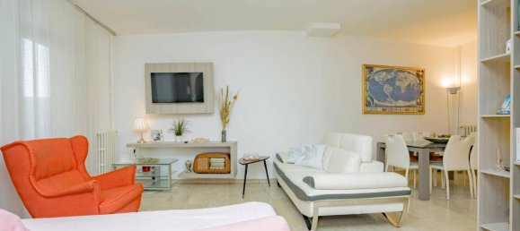 4 rooms House in Sesto San Giovanni, Italy No. 33312 5