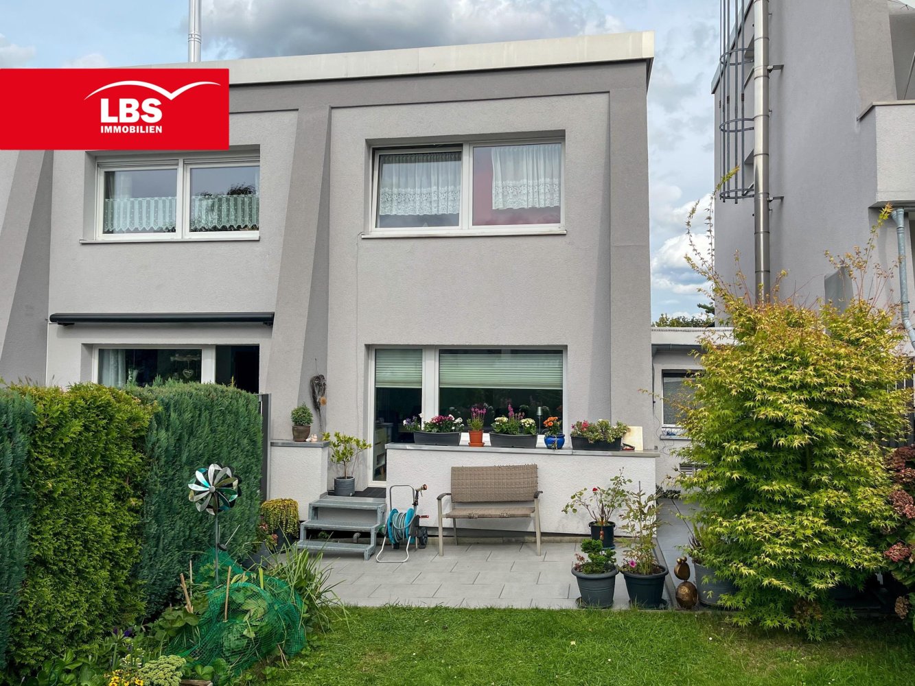 Apartamento de 3 habitaciónes en Ennepe-Ruhr, Germany No. 296967