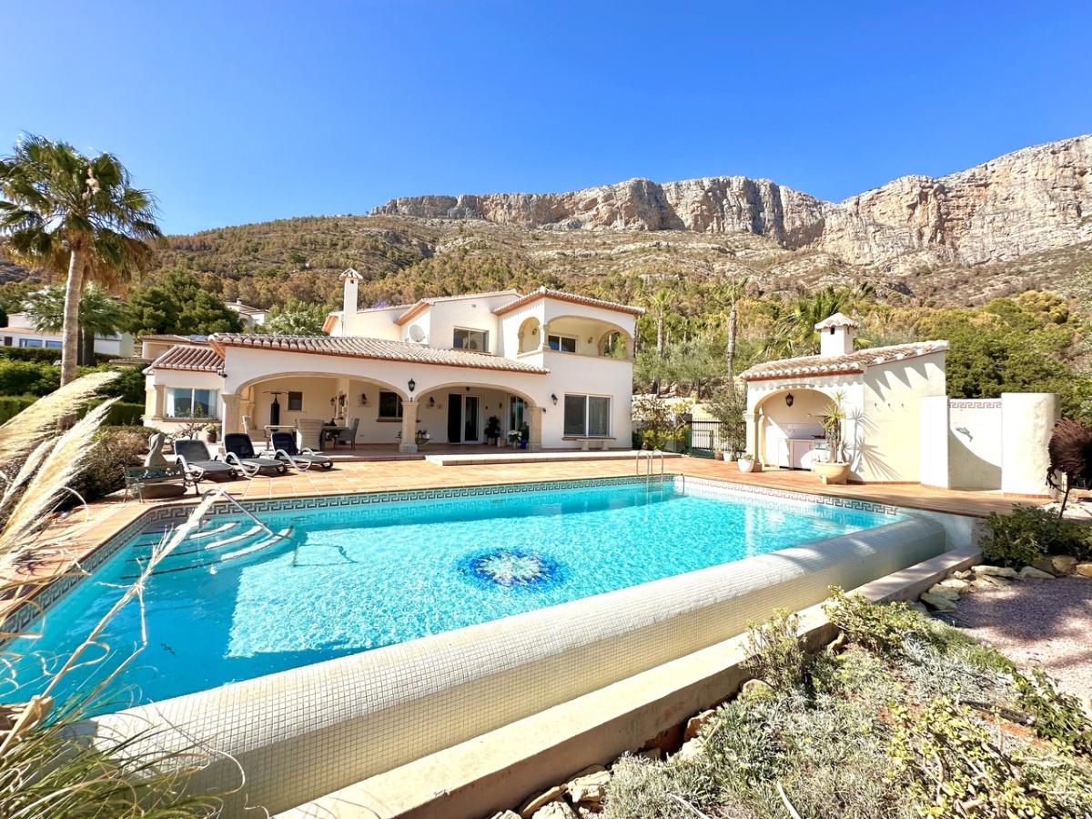 6 bedrooms Villa in Javea, Spain No. 287792
