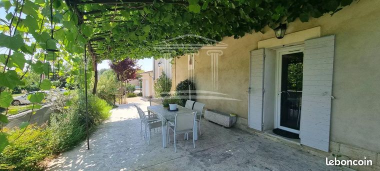 3 bedrooms House in Althen-des-Paluds, France No. 304255