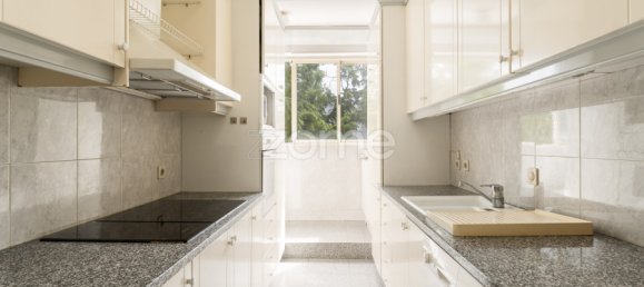 3 bedrooms Apartment in Porto, Portugal No. 300125 7