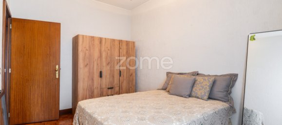 3 bedrooms Apartment in Porto, Portugal No. 300125 17