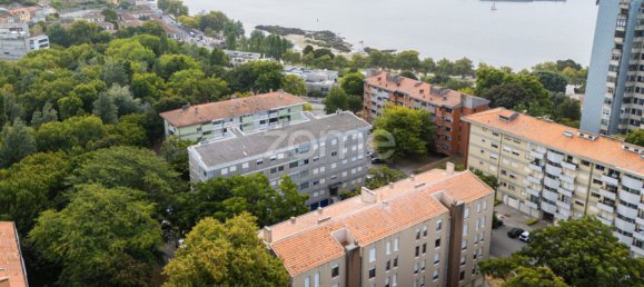 3 bedrooms Apartment in Porto, Portugal No. 300125 23