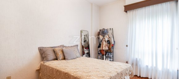 3 bedrooms Apartment in Porto, Portugal No. 300125 16