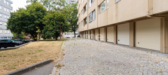 3 bedrooms Apartment in Porto, Portugal No. 300125 21