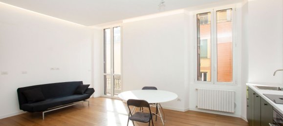 3 rooms Apartment in Milan, Italy No. 245809 3