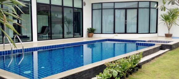 3 Schlafzimmer Gewerbliche Immobilien in Pattaya, Thailand, Nr. 276 2