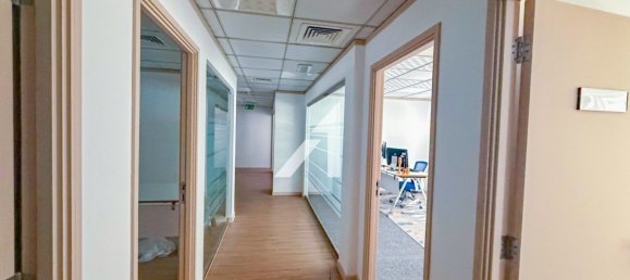 Oficina en Dubai, UAE 182.2 m² No. 107849 5