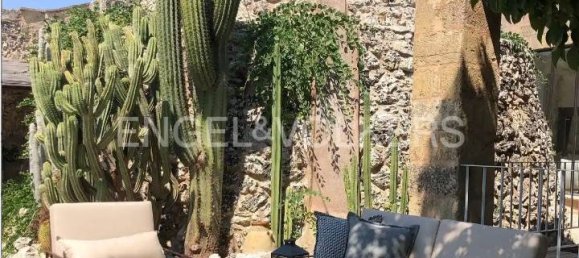 5 bedrooms House in Tricase, Italy No. 127184 9