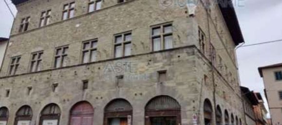 35m² Office in Pistoia, Italy No. 51732 2