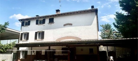 9 rooms House in Soliera, Italy No. 294366 43