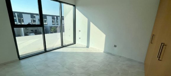 4 bedrooms Villa in Dubai Land, UAE No. 109227 7