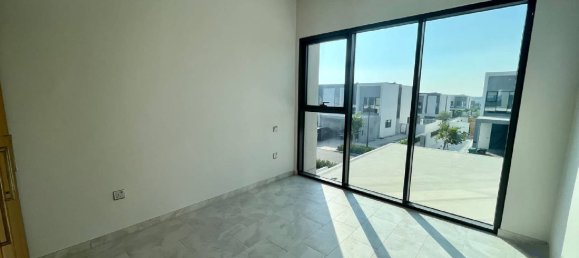 4 bedrooms Villa in Dubai Land, UAE No. 109227 8