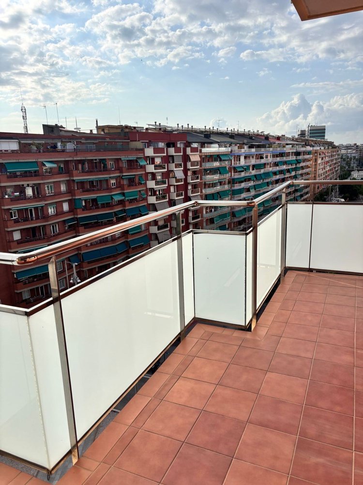 Квартира с 3 спальнями в Барселона, Испания № 191169