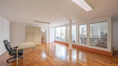 6 rooms Apartment in Hernals, Austria No. 260737