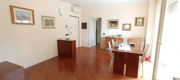 3غرفة شقة في Cinisello Balsamo, Italy رقم 287562 12