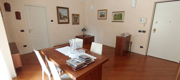 3غرفة شقة في Cinisello Balsamo, Italy رقم 287562 17