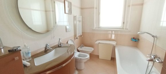 3غرفة شقة في Cinisello Balsamo, Italy رقم 287562 32