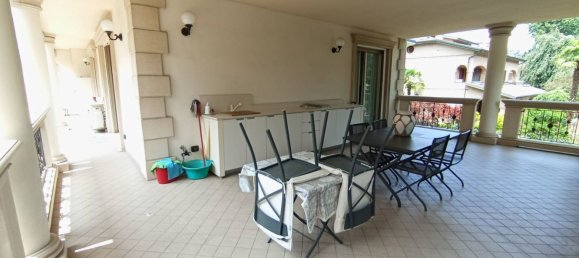 3غرفة شقة في Cinisello Balsamo, Italy رقم 287562 5