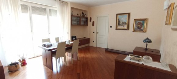 3غرفة شقة في Cinisello Balsamo, Italy رقم 287562 15