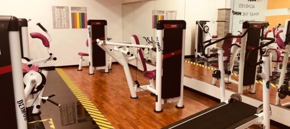 450m² Commercial property in Rome, Italy No. 255571 3