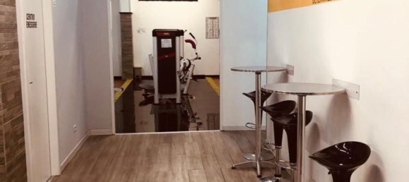 450m² Commercial property in Rome, Italy No. 255571 14