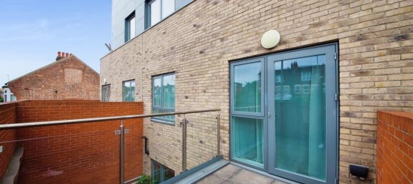 3 bedrooms Maisonette in London, United Kingdom No. 11685 10