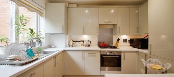 3 bedrooms Maisonette in London, United Kingdom No. 11685 3