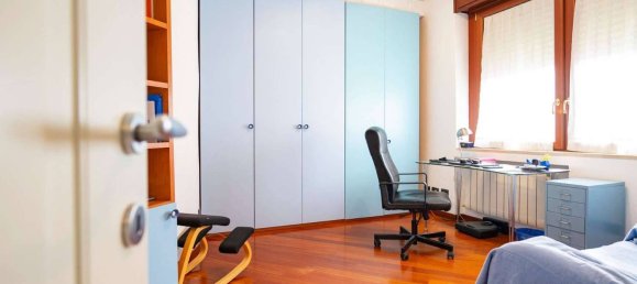 5 rooms Apartment in Rome, Italy No. 299851 12