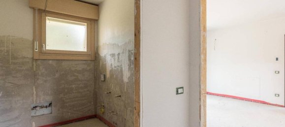 Квартира с 4 комнатами в Вальсамоджа, Италия № 134666 25