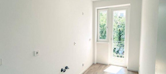 3 rooms Apartment in Wahring, Austria No. 169280 2