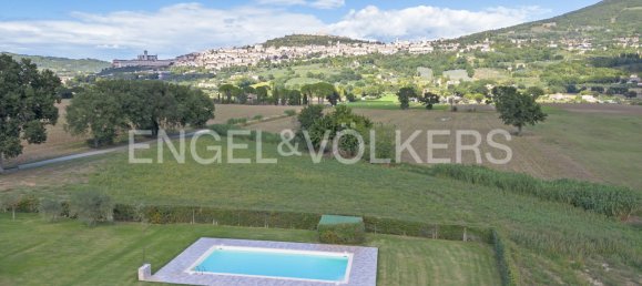 12 bedrooms House in Assisi, Italy No. 131252 4