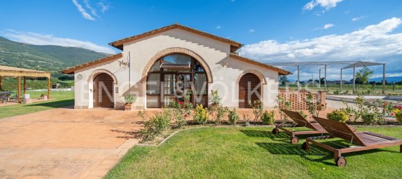 12 bedrooms House in Assisi, Italy No. 131252 3