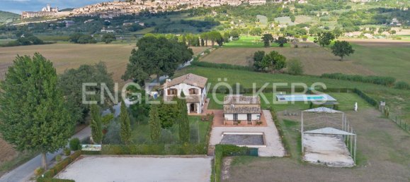 12 bedrooms House in Assisi, Italy No. 131252 15