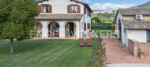 12 bedrooms House in Assisi, Italy No. 131252 17