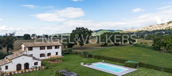 12 bedrooms House in Assisi, Italy No. 131252 22