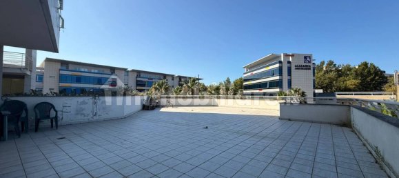 4 bedrooms Apartment in Pescara, Italy No. 272877 15