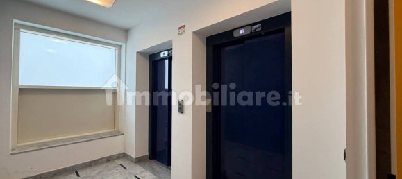 4 bedrooms Apartment in Pescara, Italy No. 272877 3