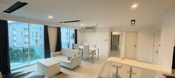 2 bedrooms Condo in Chon Buri, Thailand No. 7785 2