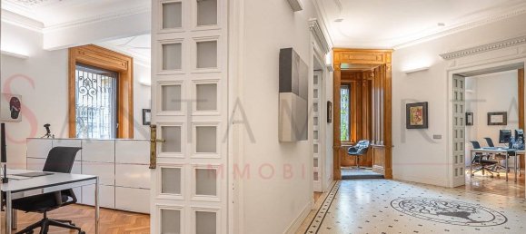 4 bedrooms Apartment in Milan, Italy No. 312167 25