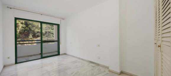 1 bedroom Apartment in Marbella, Spain No. 140297 10