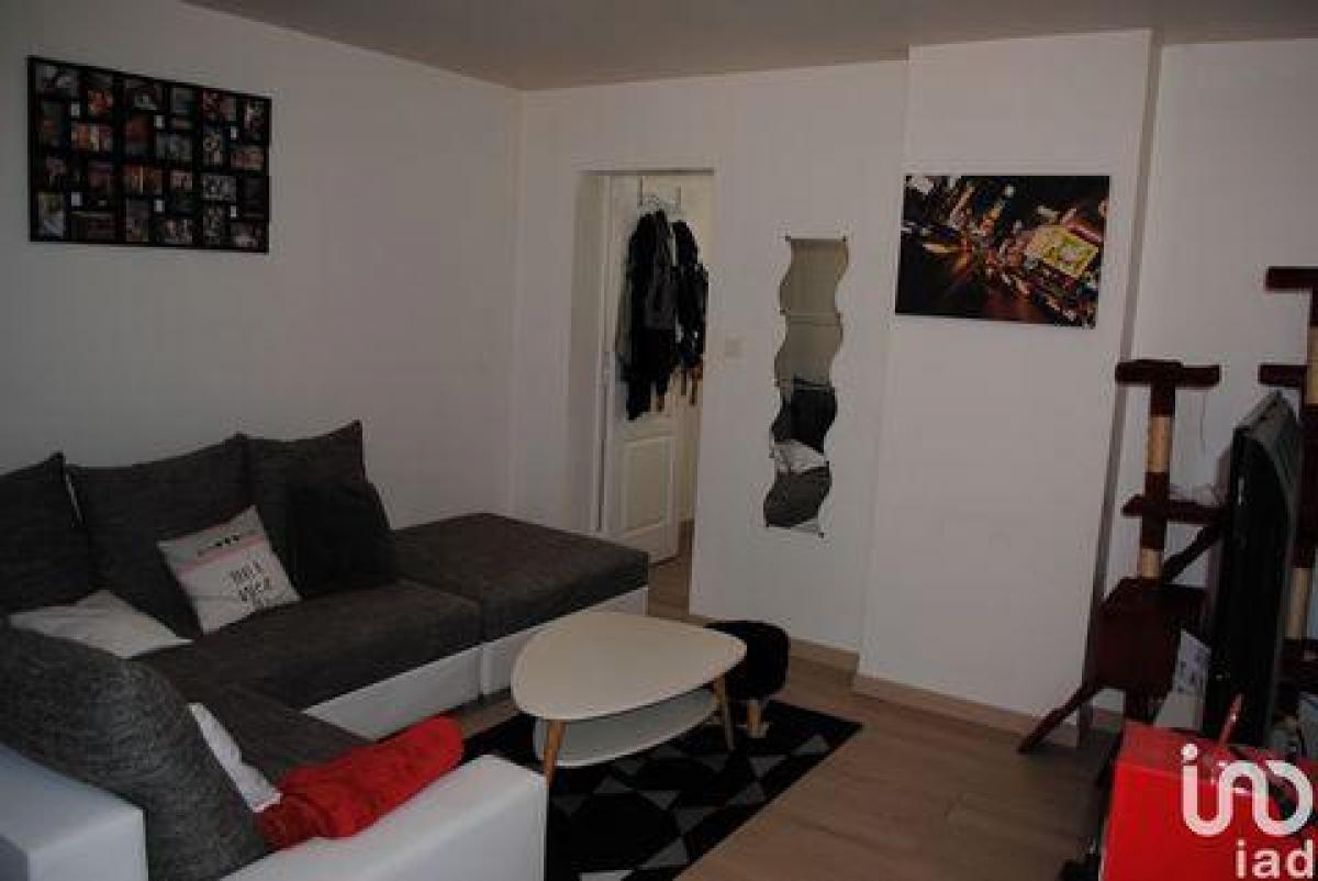 Studio in Auchel, France No. 28160