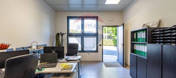 Склад 270м² в Инвериго, Италия № 285563 4