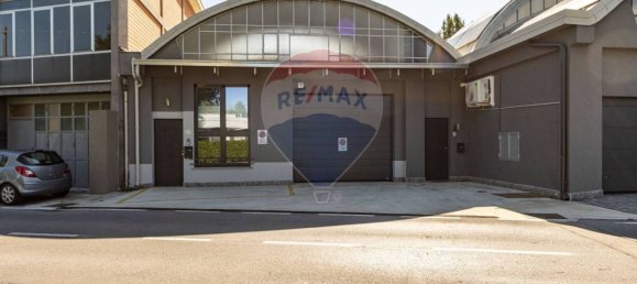 Склад 270м² в Инвериго, Италия № 285563 2