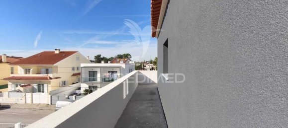 5 bedrooms House in Seixal, Portugal No. 134189 9