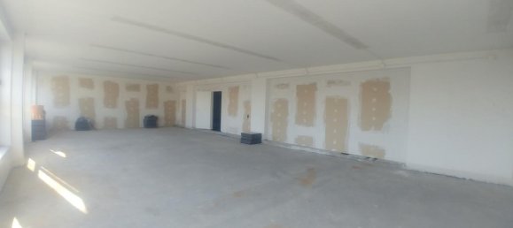 4 rooms Building in Cinisello Balsamo, Italy No. 233684 9