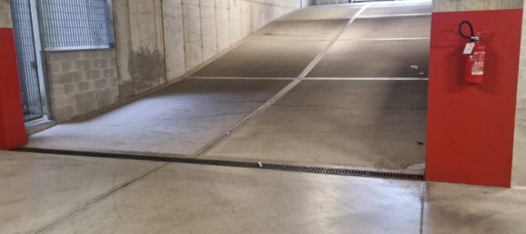 14m² Commercial property in Florence, Italy No. 257689 4