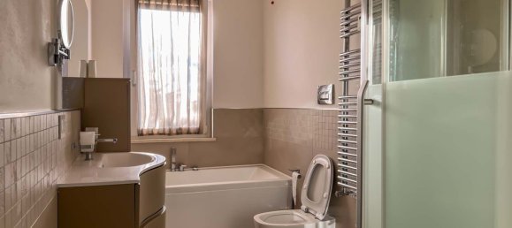 4 rooms Apartment in Como, Italy No. 225826 18